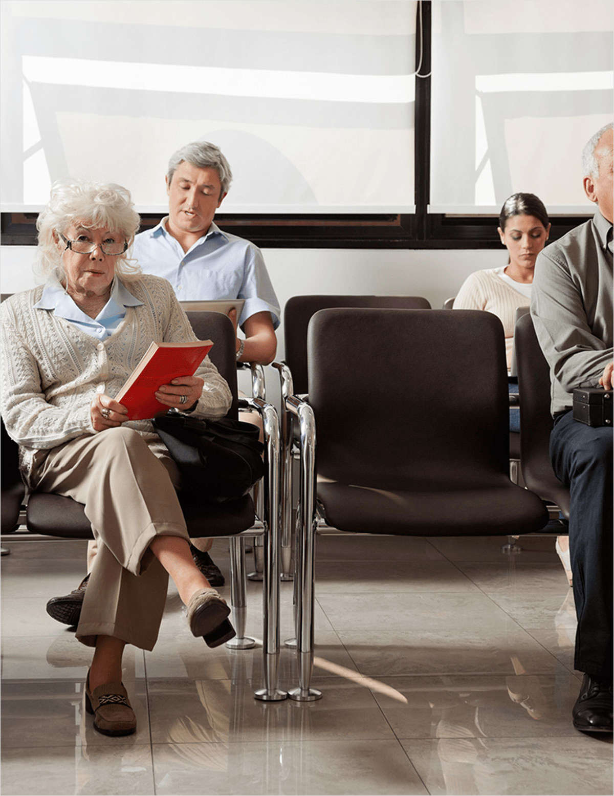Minimizing Patient No-Show and Late Cancellation Appointments: An Analytics and Data Driven Approach